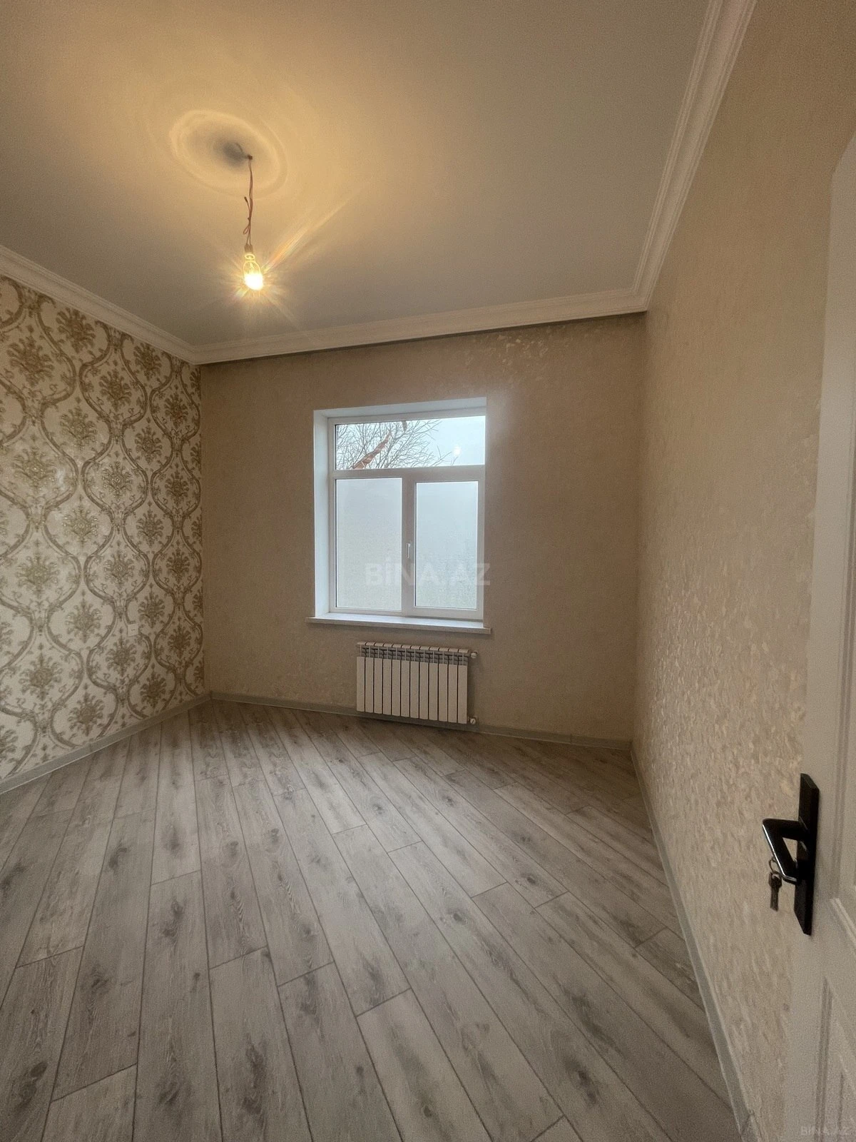 Satılır 5 otaqlı həyət evi 220 m²