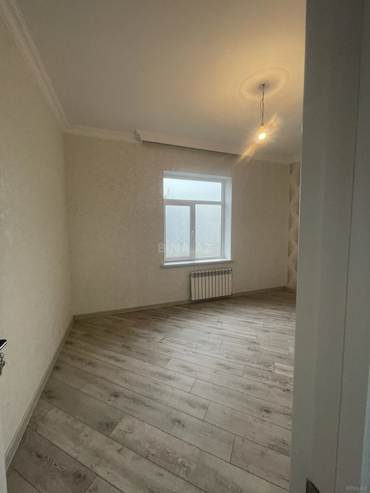 Satılır 5 otaqlı həyət evi 220 m²