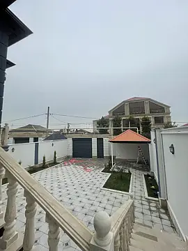 Satılır 5 otaqlı həyət evi 220 m²