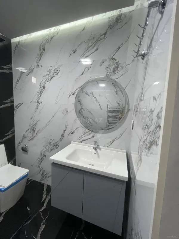 Satılır 5 otaqlı həyət evi 220 m²