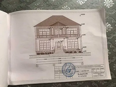 Satılır 6 otaqlı həyət evi 390 m²