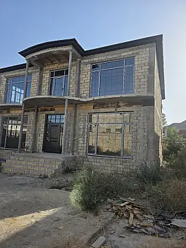 Satılır 6 otaqlı həyət evi 390 m²