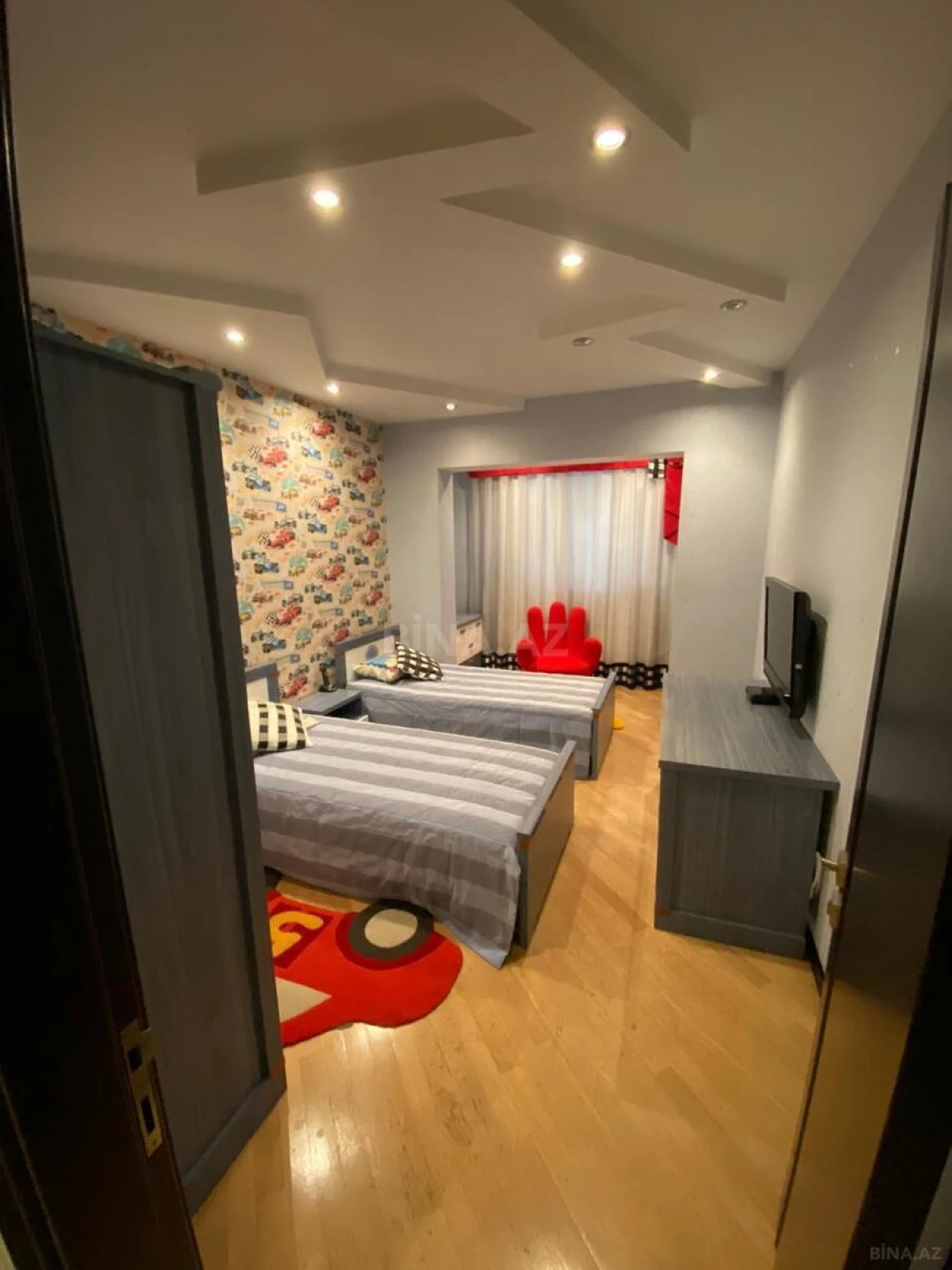 Satılır 3 otaqlı mənzil 97 m²