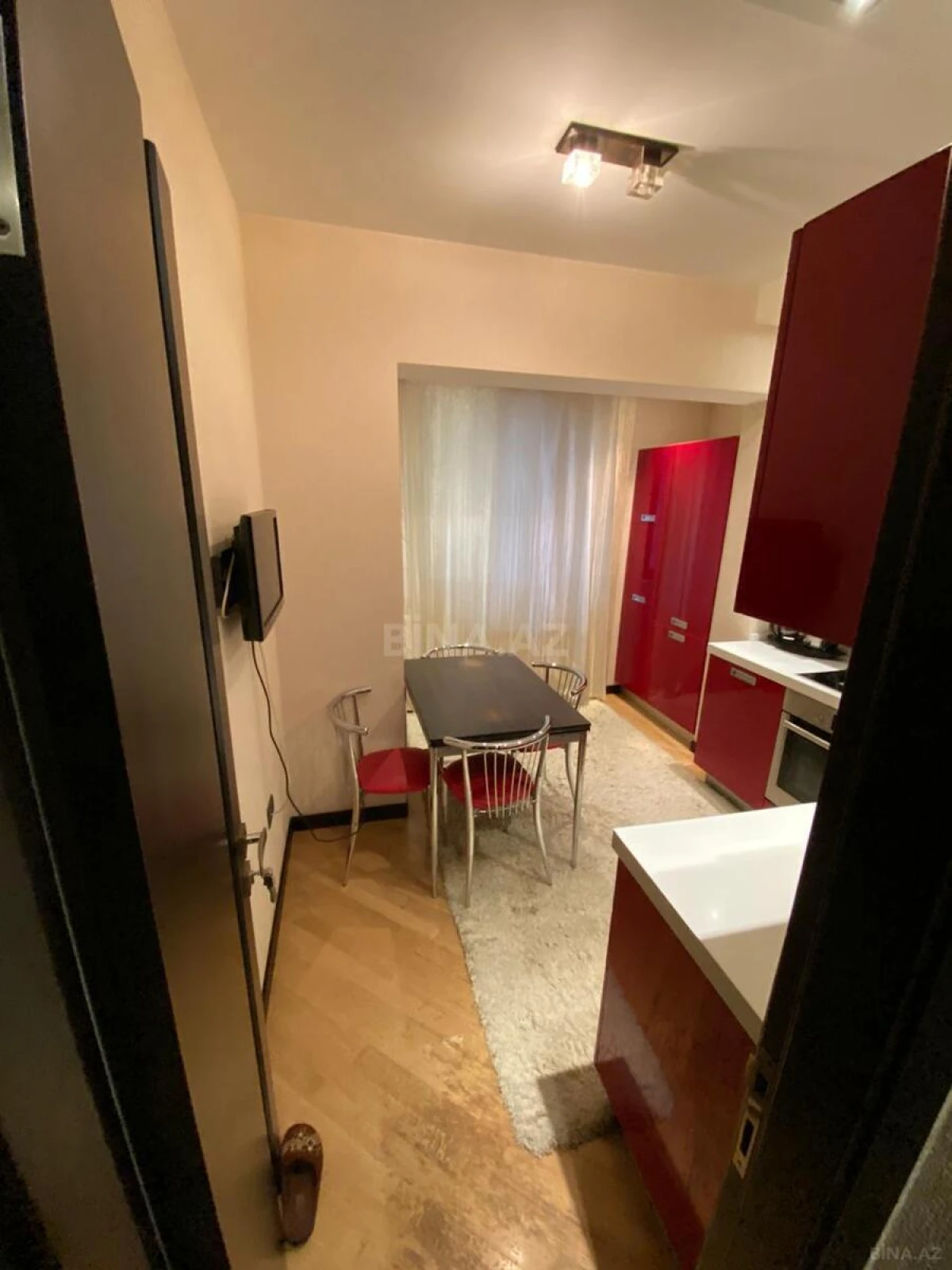 Satılır 3 otaqlı mənzil 97 m²