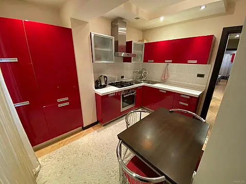 Satılır 3 otaqlı mənzil 97 m²