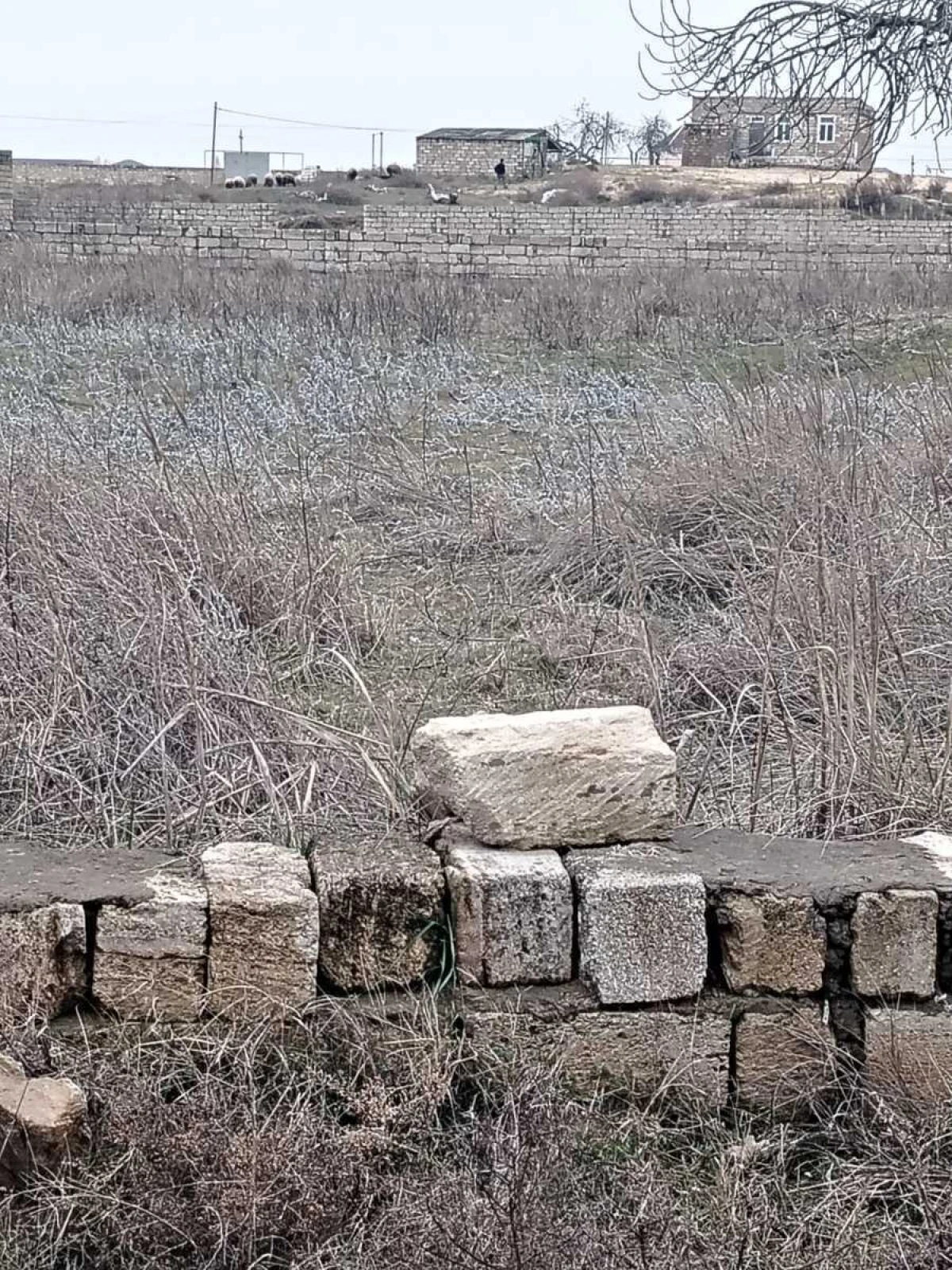 Satılır torpaq sahəsi 12 m²