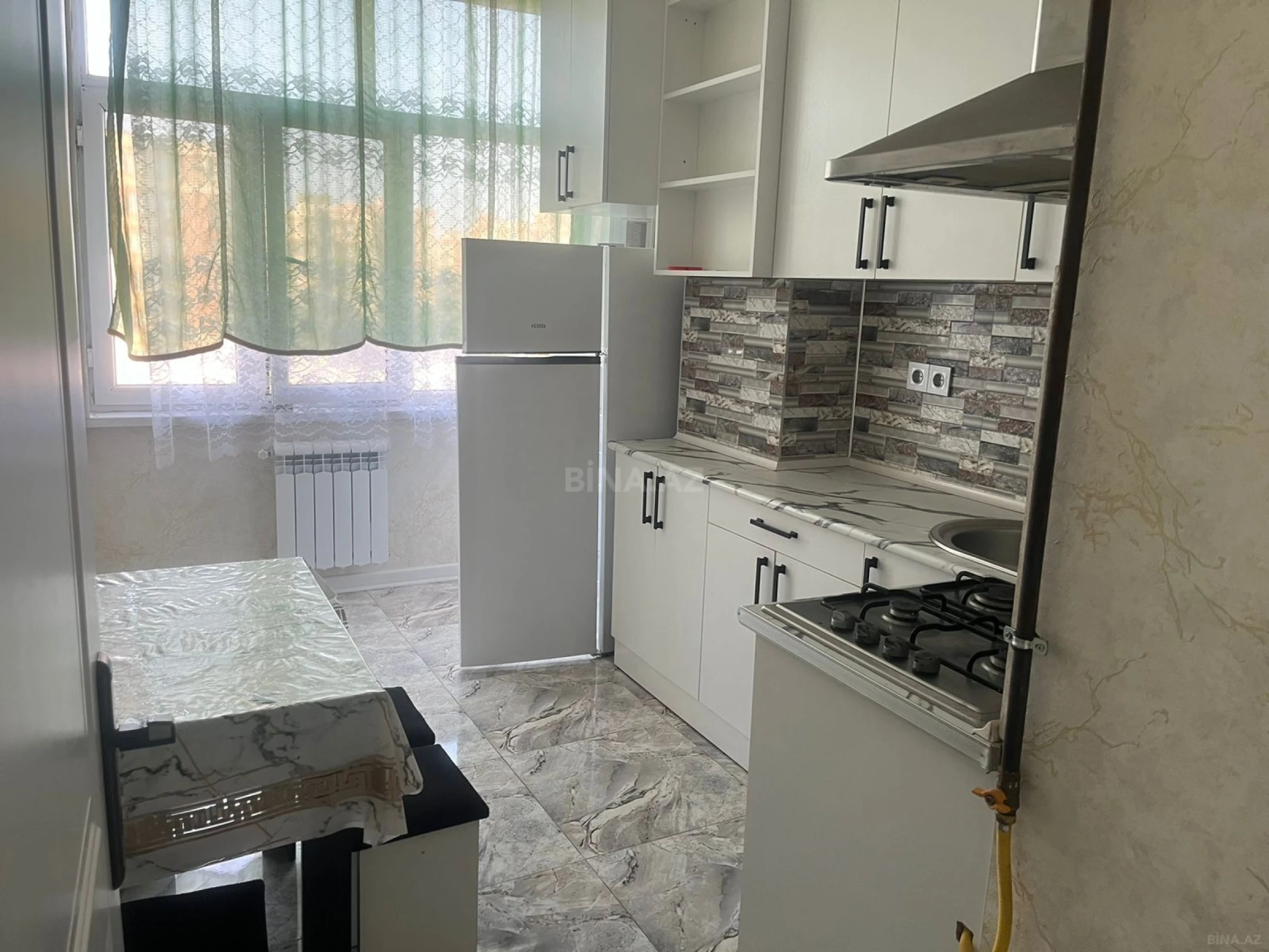 Kirayə verilir 2 otaqlı mənzil 52 m²