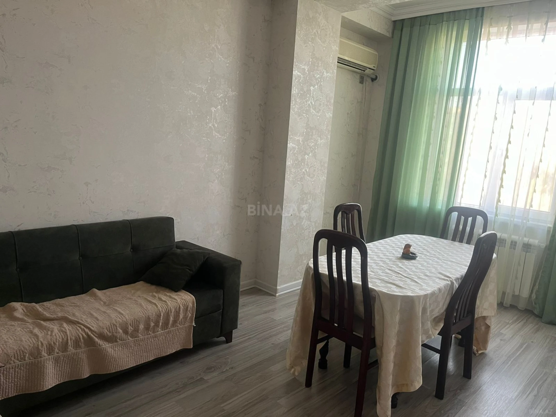 Kirayə verilir 2 otaqlı mənzil 52 m²