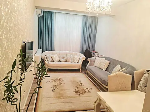 Satılır 2 otaqlı mənzil 75 m² — Bakı, İnşaatçılar 2 otaq 75.00 m²