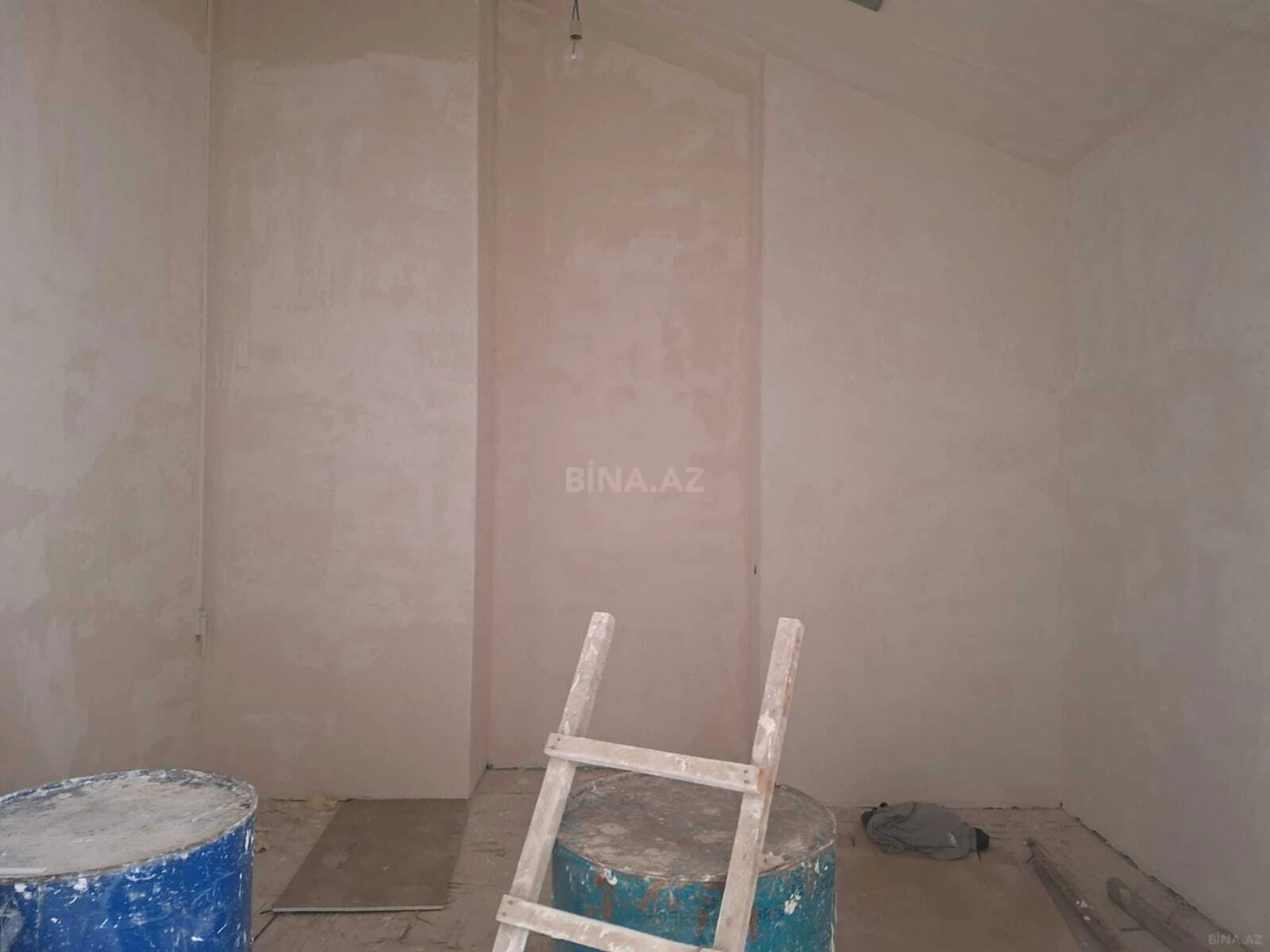 Satılır 6 otaqlı həyət evi 450 m²