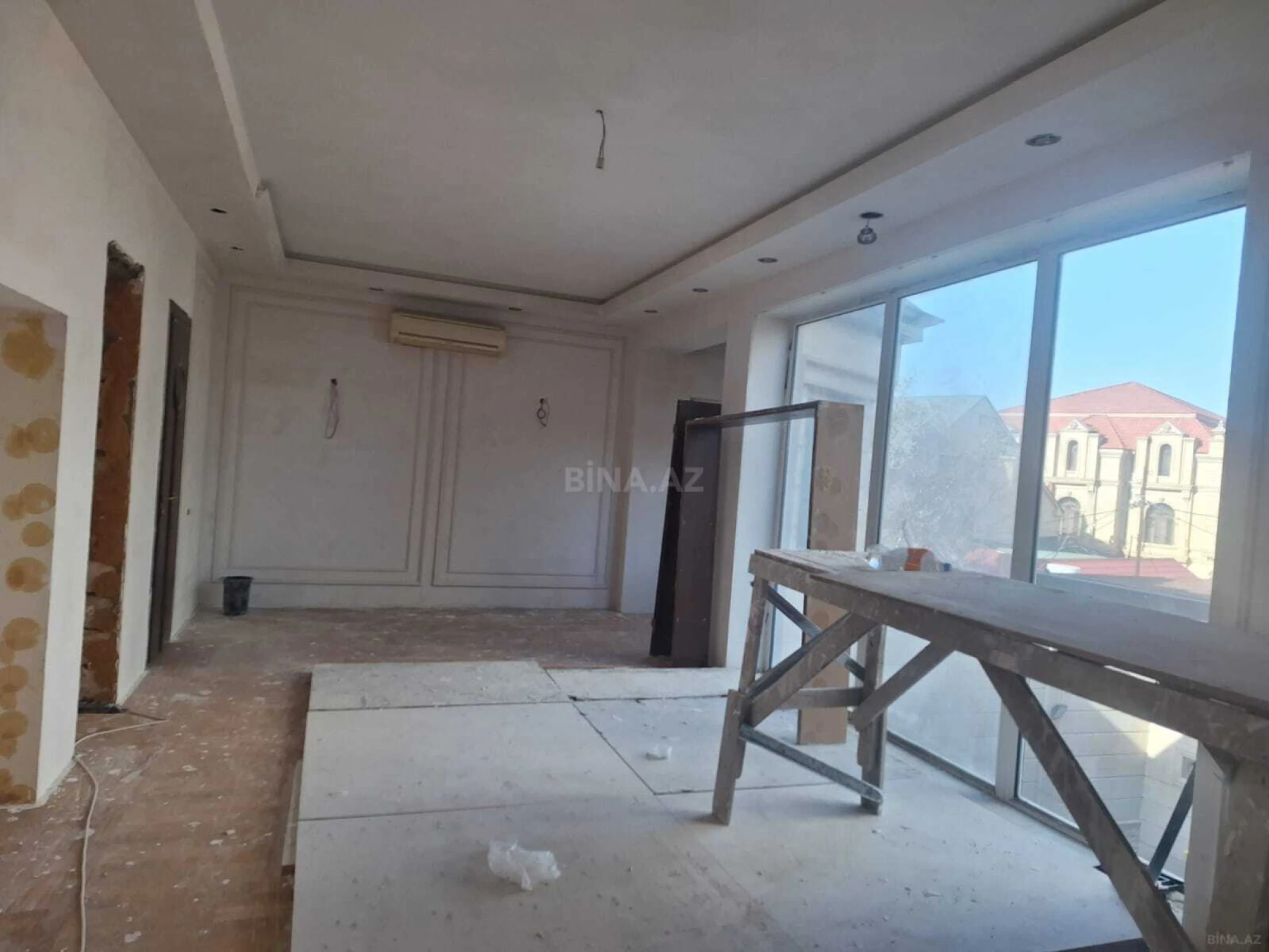 Satılır 6 otaqlı həyət evi 450 m²