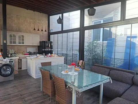 Satılır 6 otaqlı həyət evi 450 m²