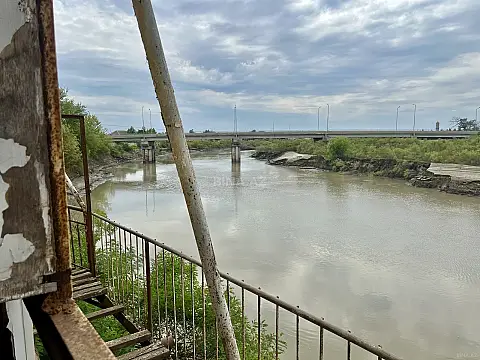 Satılır obyekt 400 m²