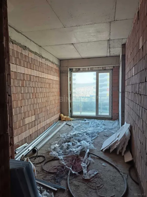 Satılır 2 otaqlı mənzil 124 m²