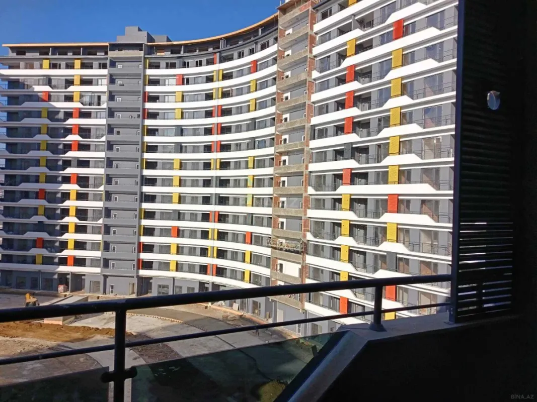 Satılır 2 otaqlı mənzil 124 m²