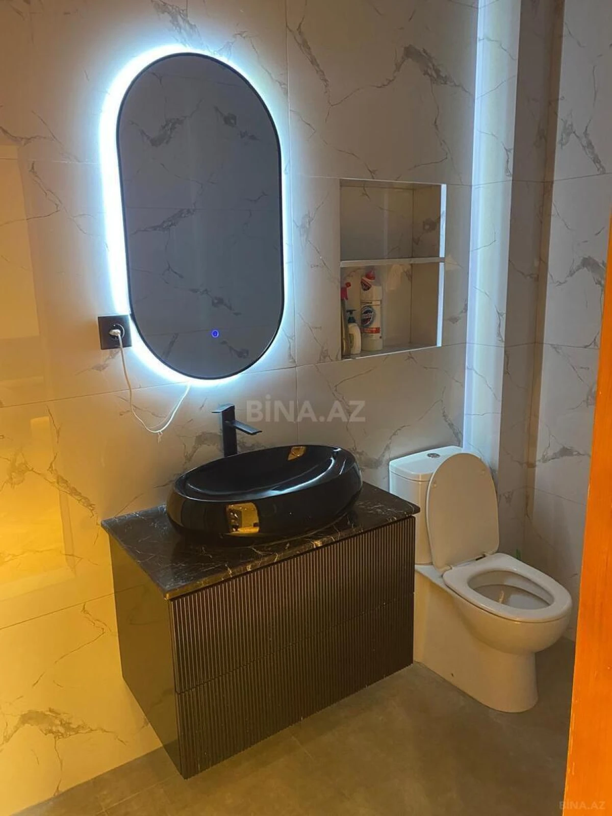 Kirayə verilir 4 otaqlı mənzil 181 m²