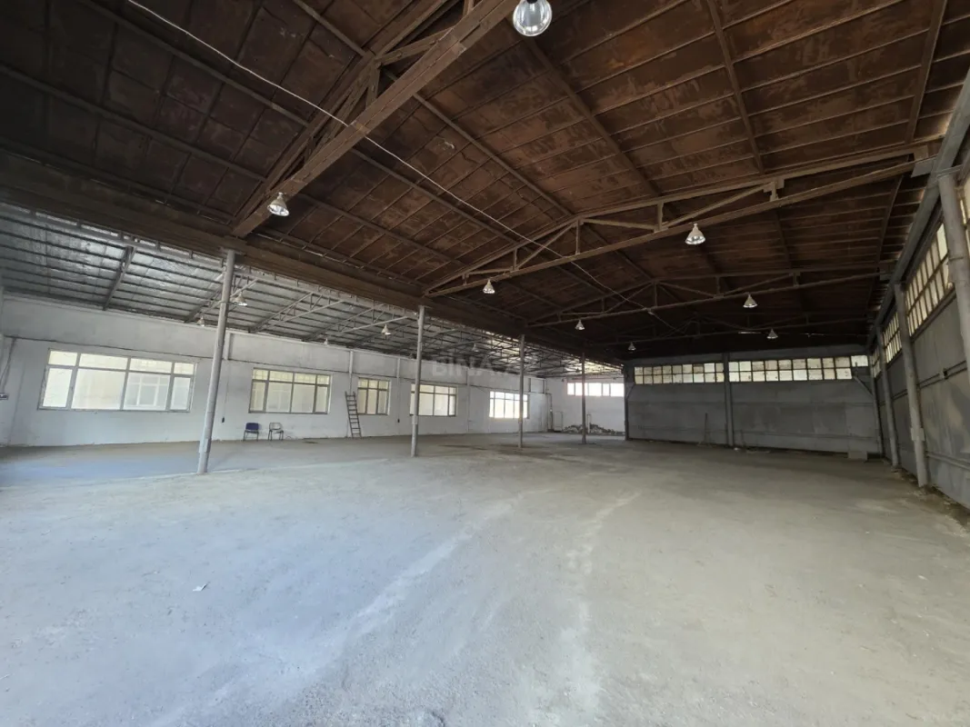 Kirayə verilir obyekt 1000 m²