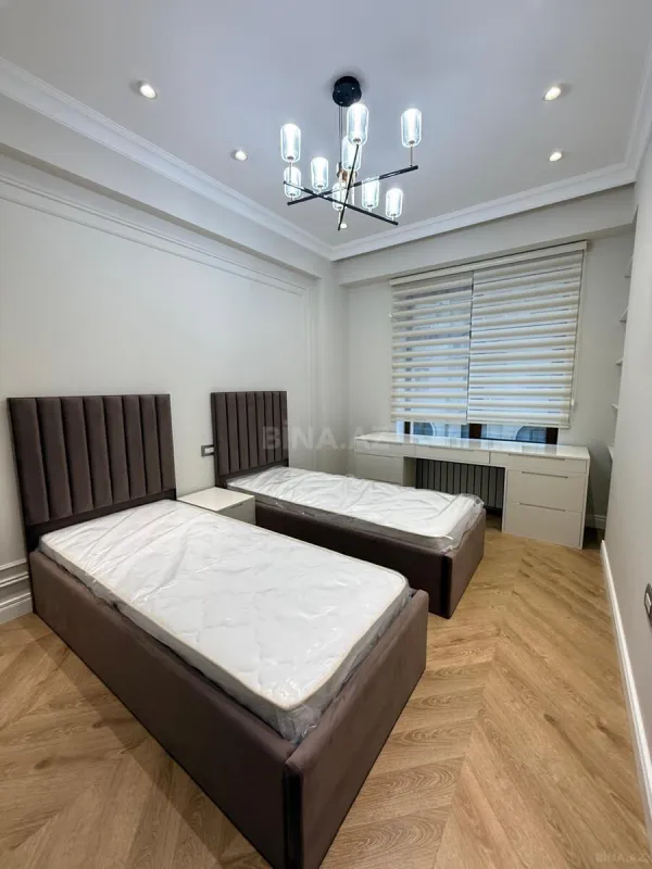 Kirayə verilir 3 otaqlı mənzil 120 m²