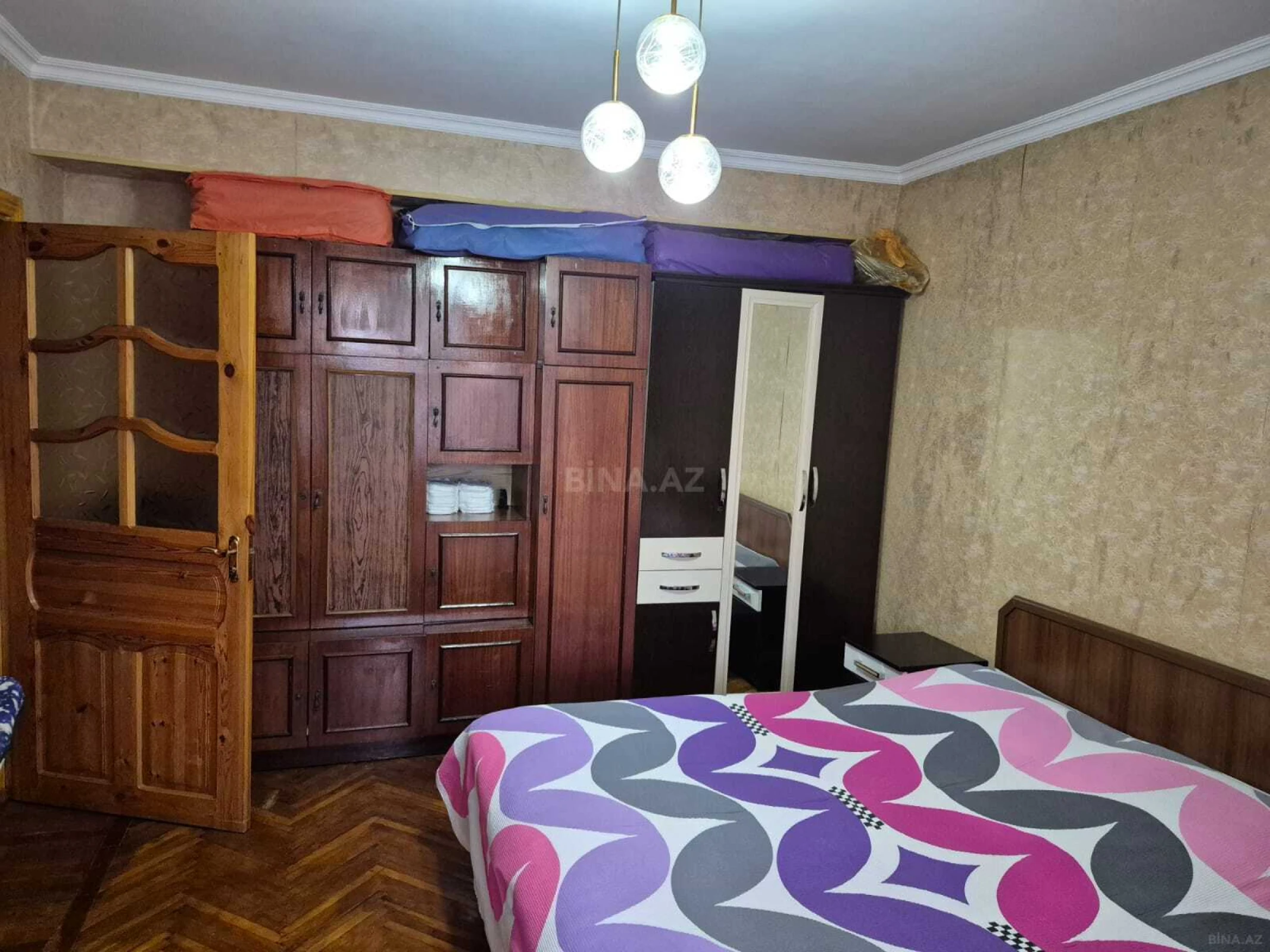Satılır 2 otaqlı mənzil 60 m²