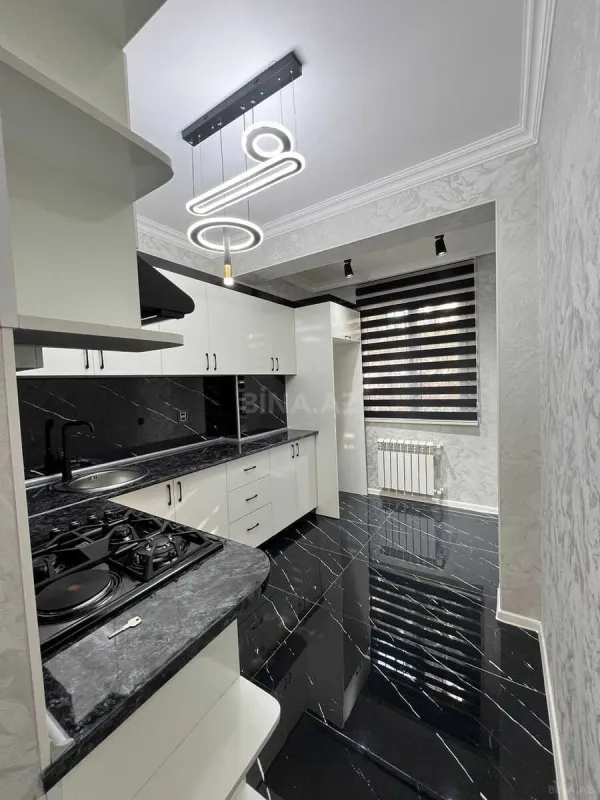 Satılır 2 otaqlı mənzil 70 m²