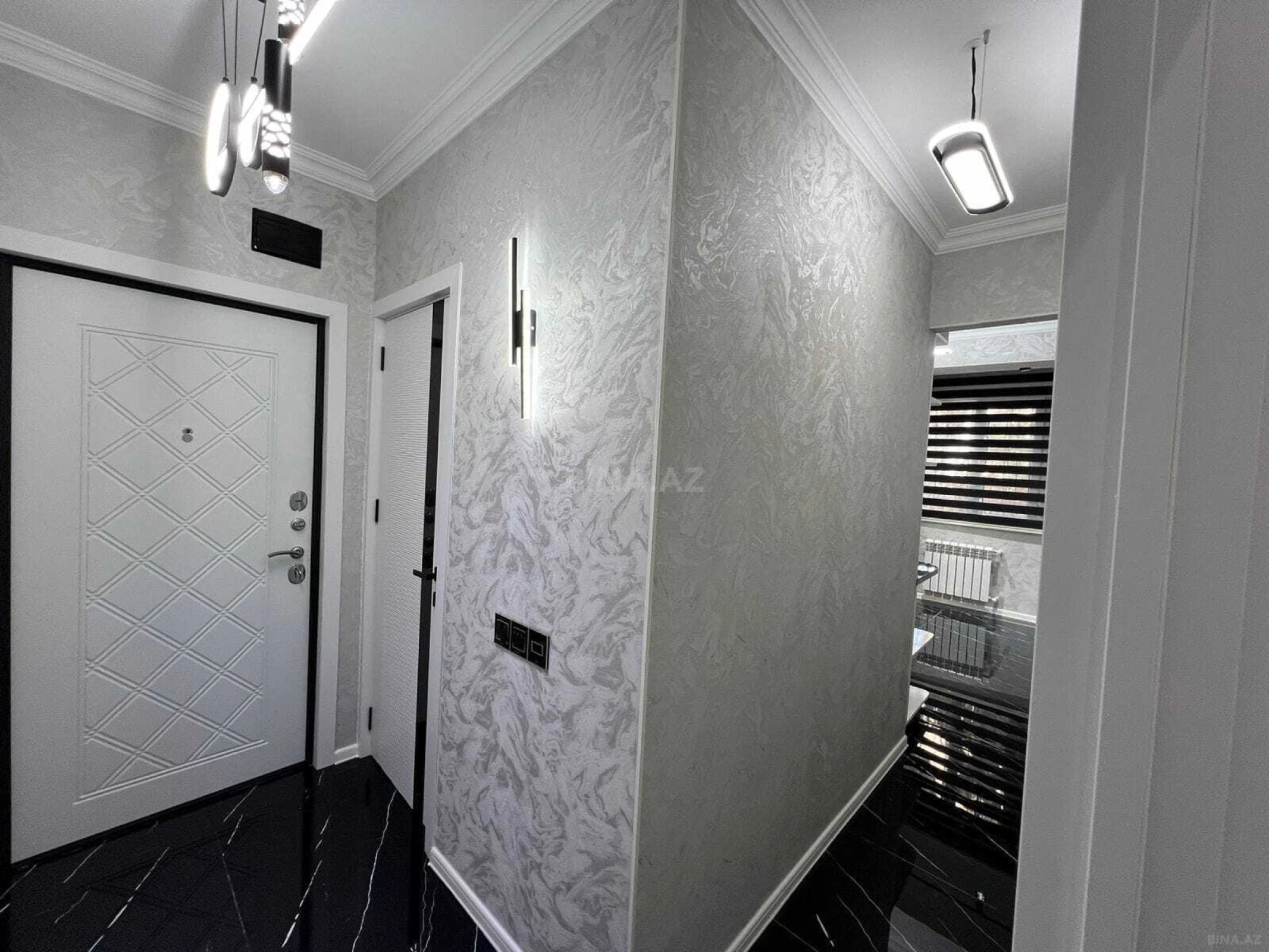 Satılır 2 otaqlı mənzil 70 m²