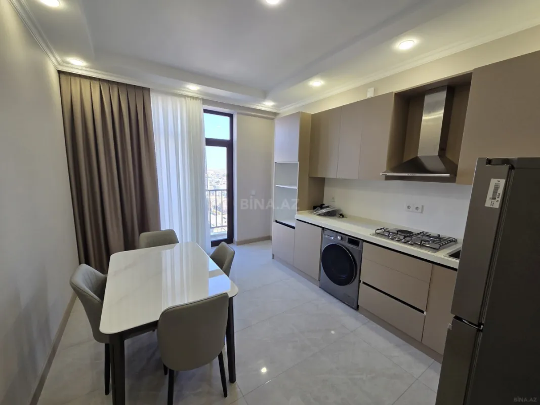 Kirayə verilir 2 otaqlı mənzil 90 m²