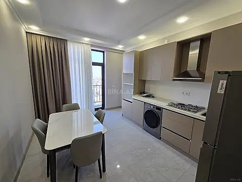 Kirayə verilir 2 otaqlı mənzil 90 m²