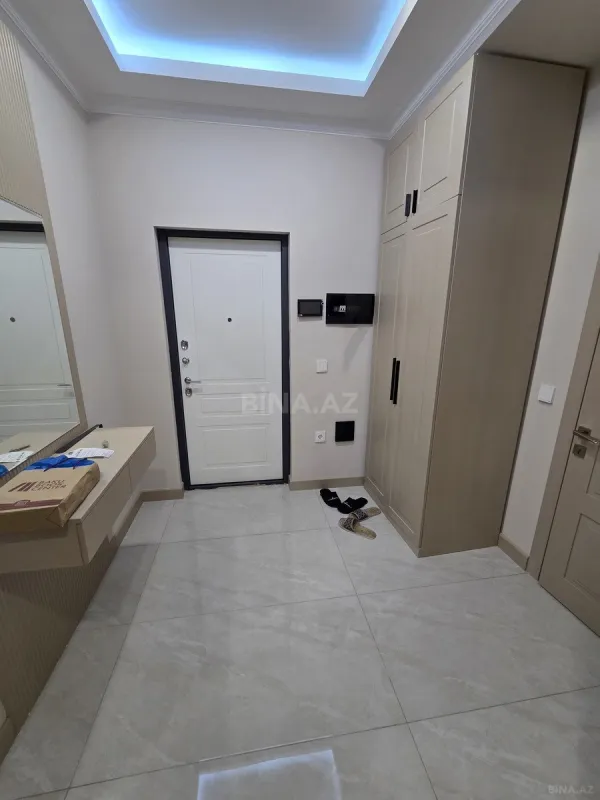 Kirayə verilir 2 otaqlı mənzil 90 m²