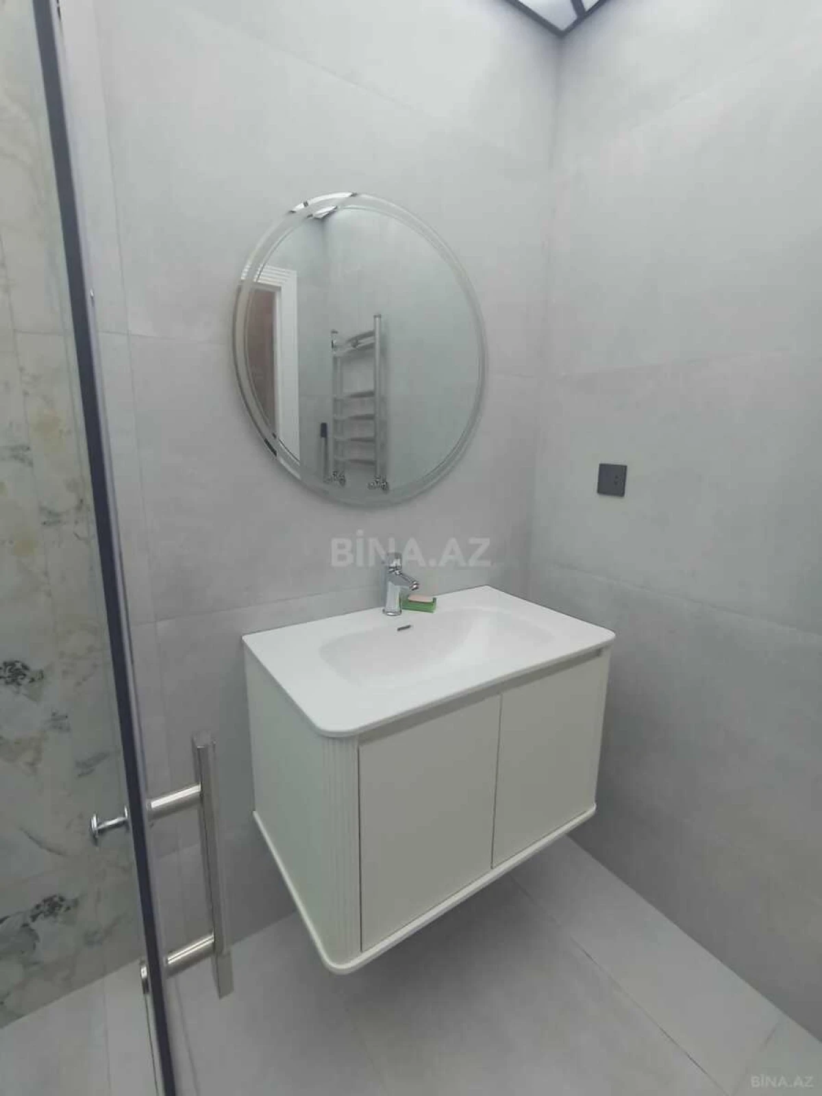 Kirayə verilir 3 otaqlı mənzil 96 m²