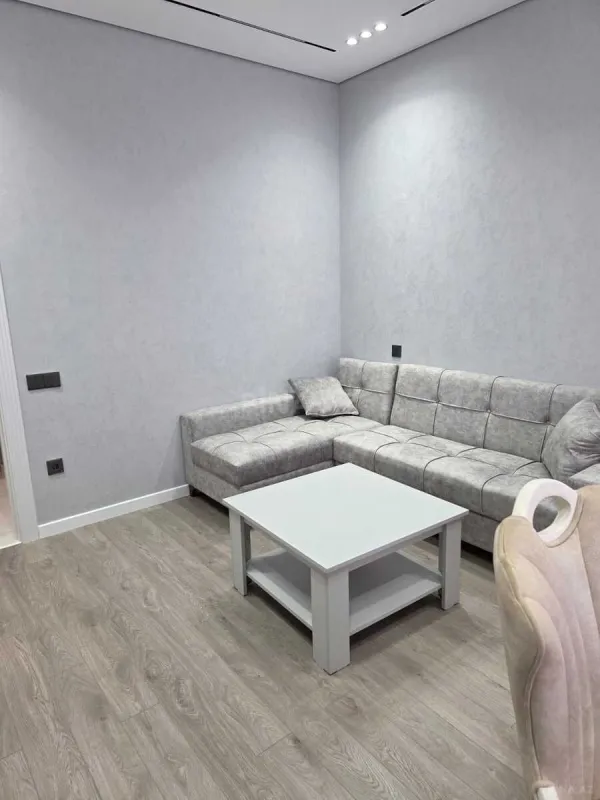 Kirayə verilir 3 otaqlı mənzil 96 m²