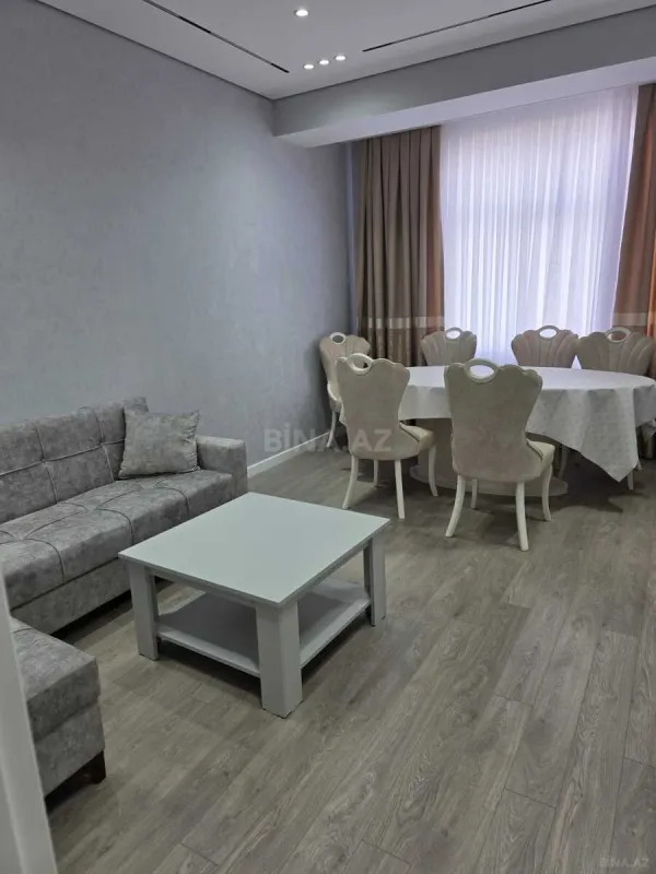 Kirayə verilir 3 otaqlı mənzil 96 m²