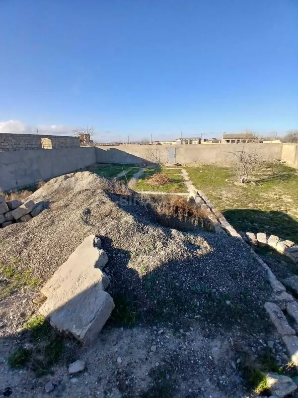 Satılır torpaq sahəsi 8 m²