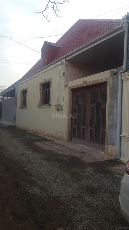 Satılır 4 otaqlı həyət evi 130 m²