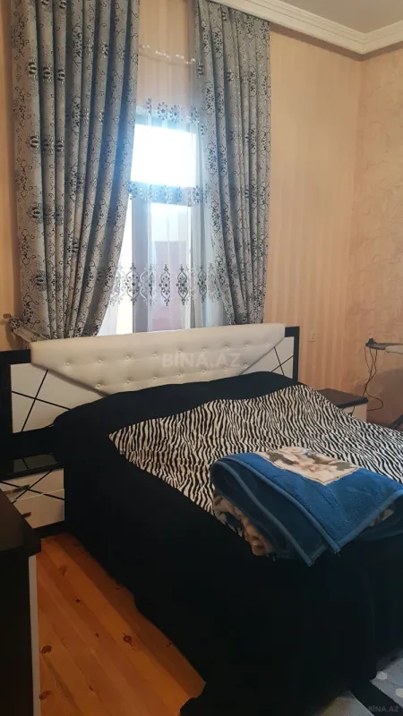 Satılır 4 otaqlı həyət evi 130 m²