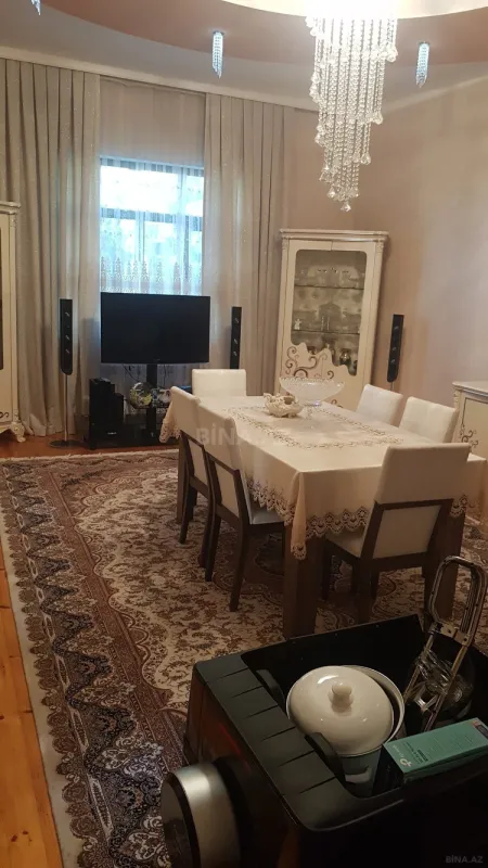 Satılır 4 otaqlı həyət evi 130 m²