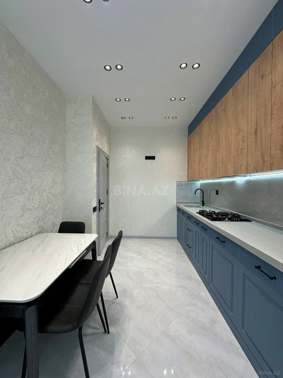 Satılır 2 otaqlı mənzil 84 m²