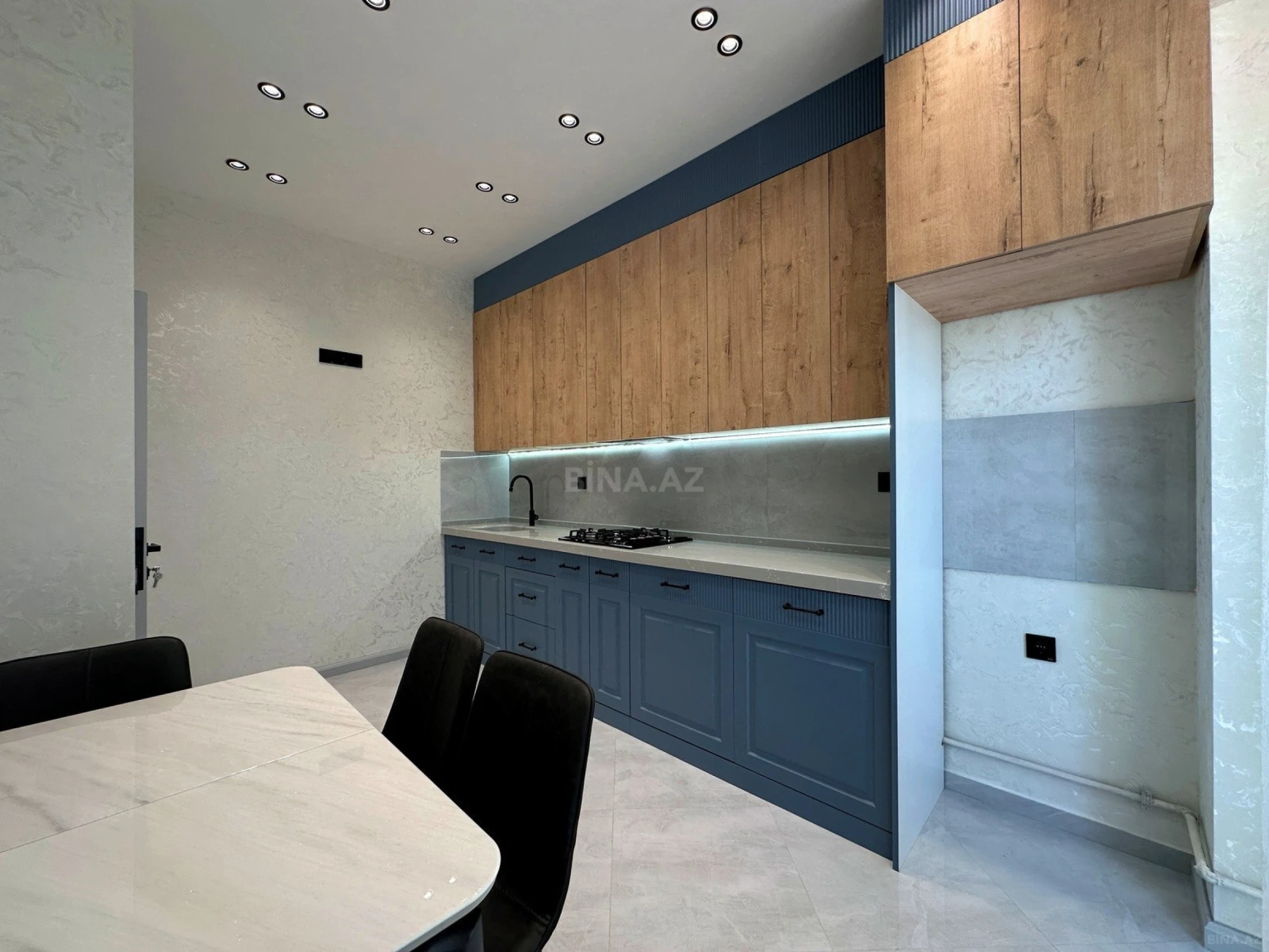 Satılır 2 otaqlı mənzil 84 m²