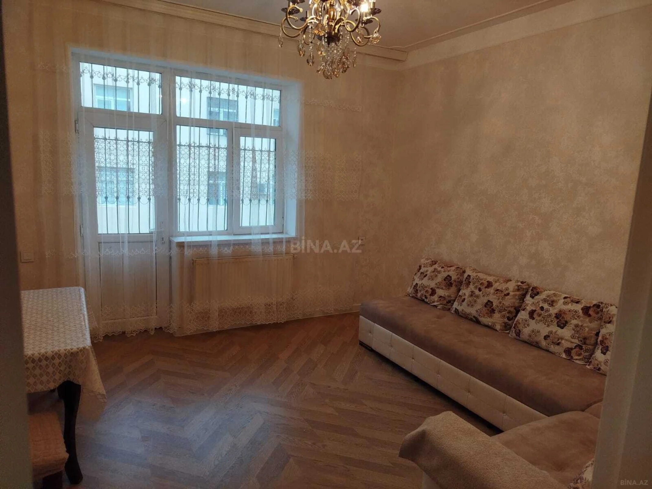 Kirayə verilir 2 otaqlı mənzil 55 m²