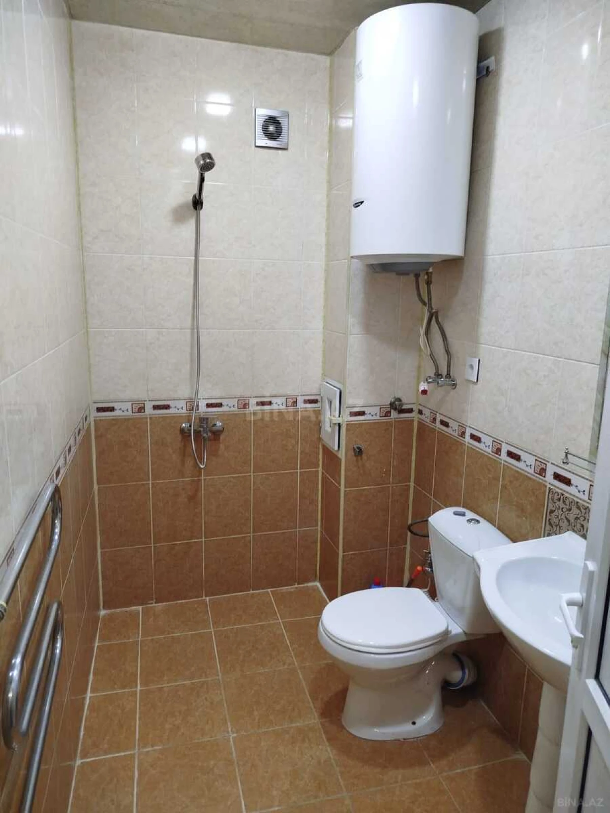Kirayə verilir 2 otaqlı mənzil 55 m²