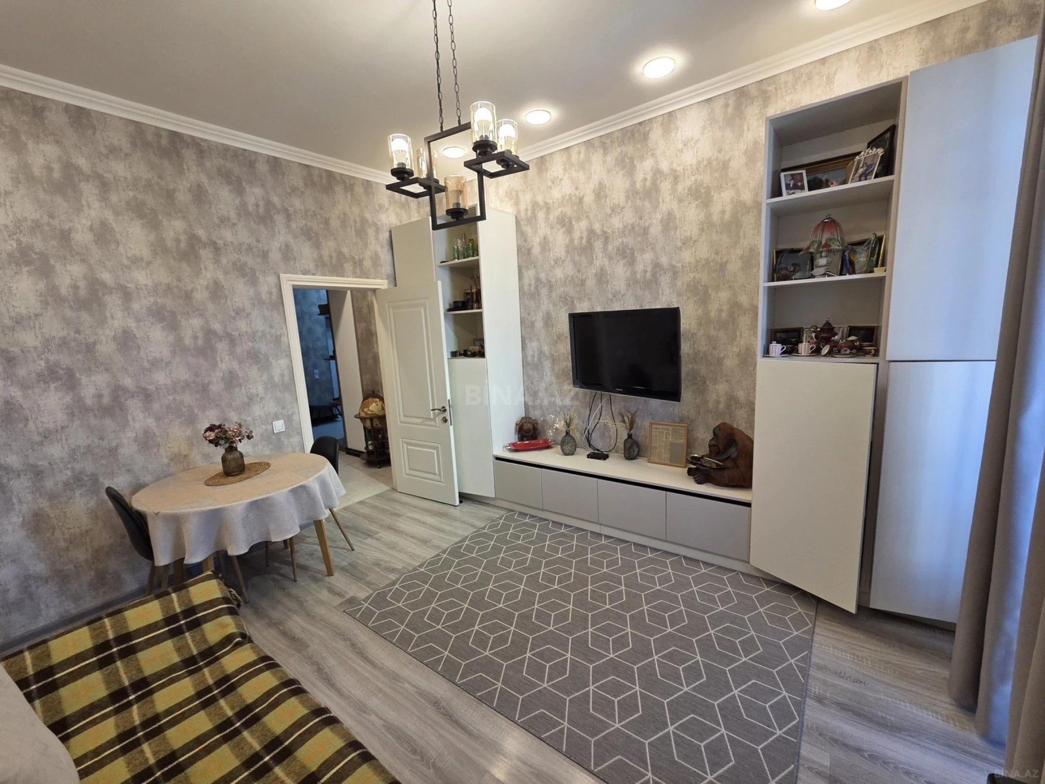 Satılır 3 otaqlı mənzil 85 m²