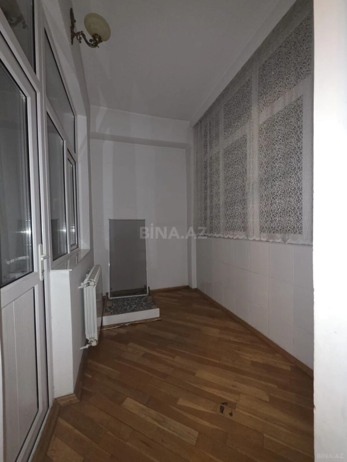 Satılır 3 otaqlı mənzil 112 m²