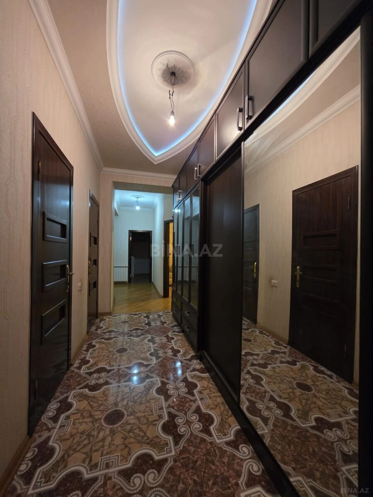 Satılır 3 otaqlı mənzil 112 m²
