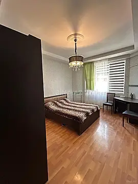 Kirayə verilir 2 otaqlı mənzil 55 m²