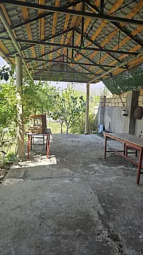 Satılır 5 otaqlı həyət evi 300 m²
