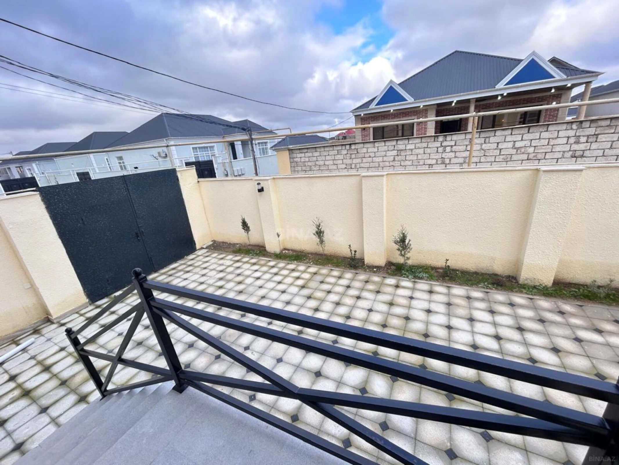 Satılır 3 otaqlı həyət evi 110 m²