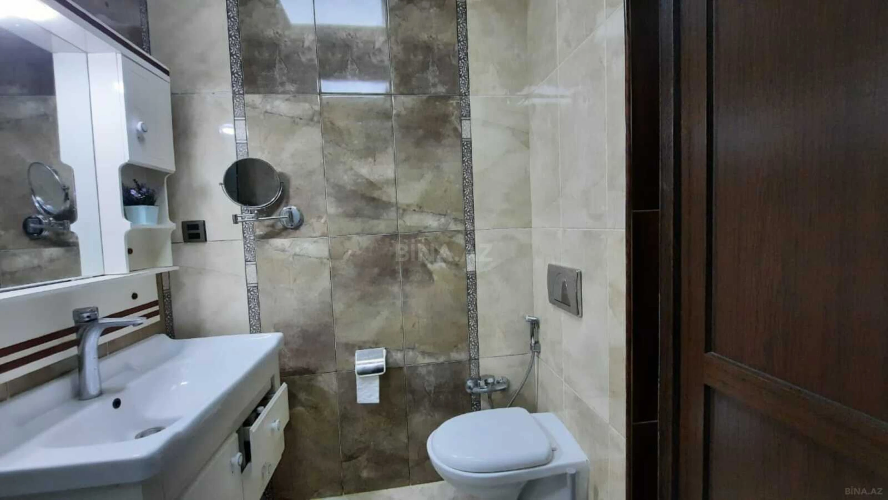 Satılır 3 otaqlı mənzil 95 m²