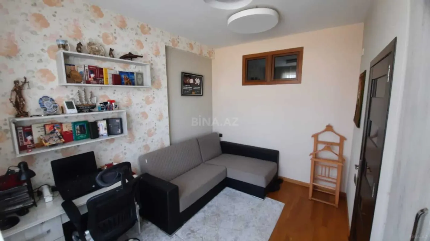 Satılır 3 otaqlı mənzil 95 m²