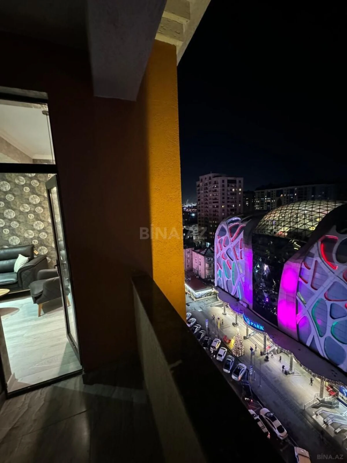 Kirayə verilir 2 otaqlı mənzil 92 m²