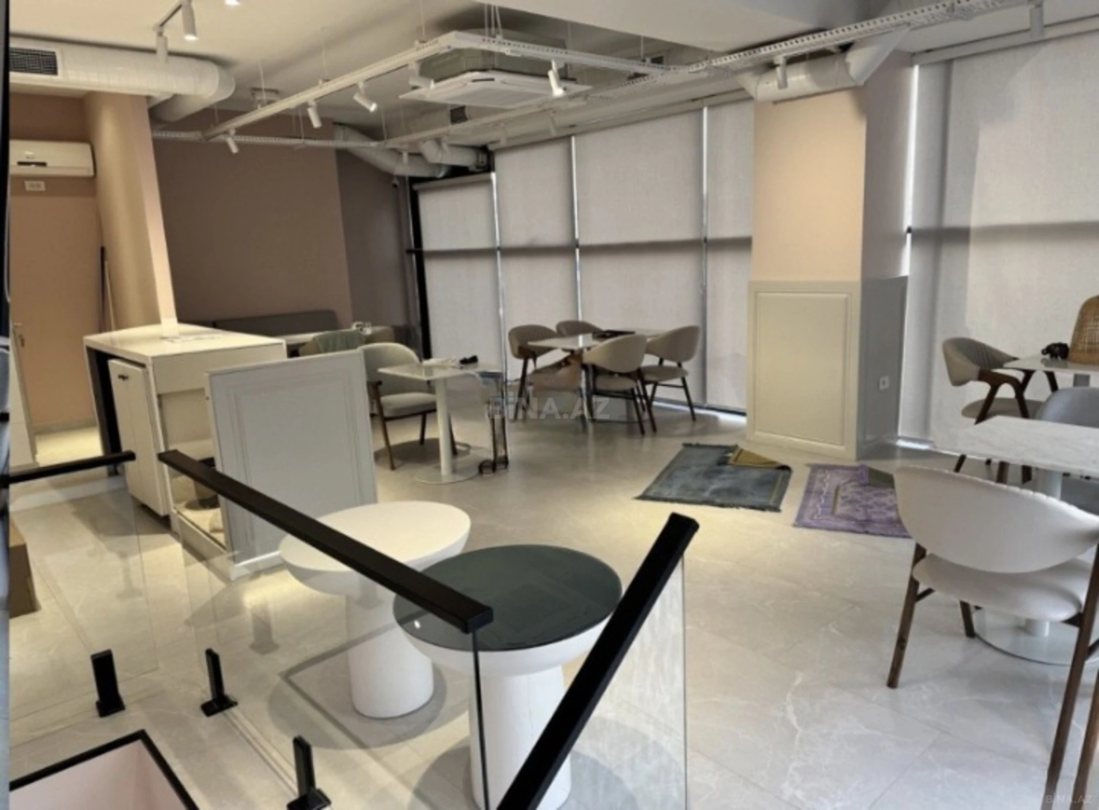 Kirayə verilir obyekt 88 m²