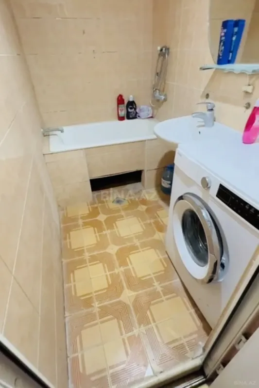 Kirayə verilir 3 otaqlı mənzil 130 m²